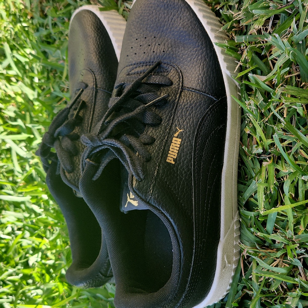 Puma Carina Women's Black Sneakers With Gold Logo Size 9 1/2